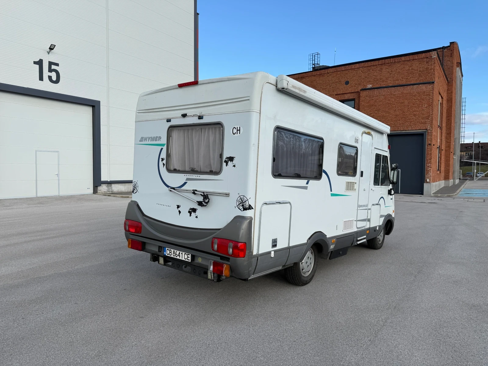 Кемпер HYMER / ERIBA B574, снимка 5 - Каравани и кемпери - 55352173