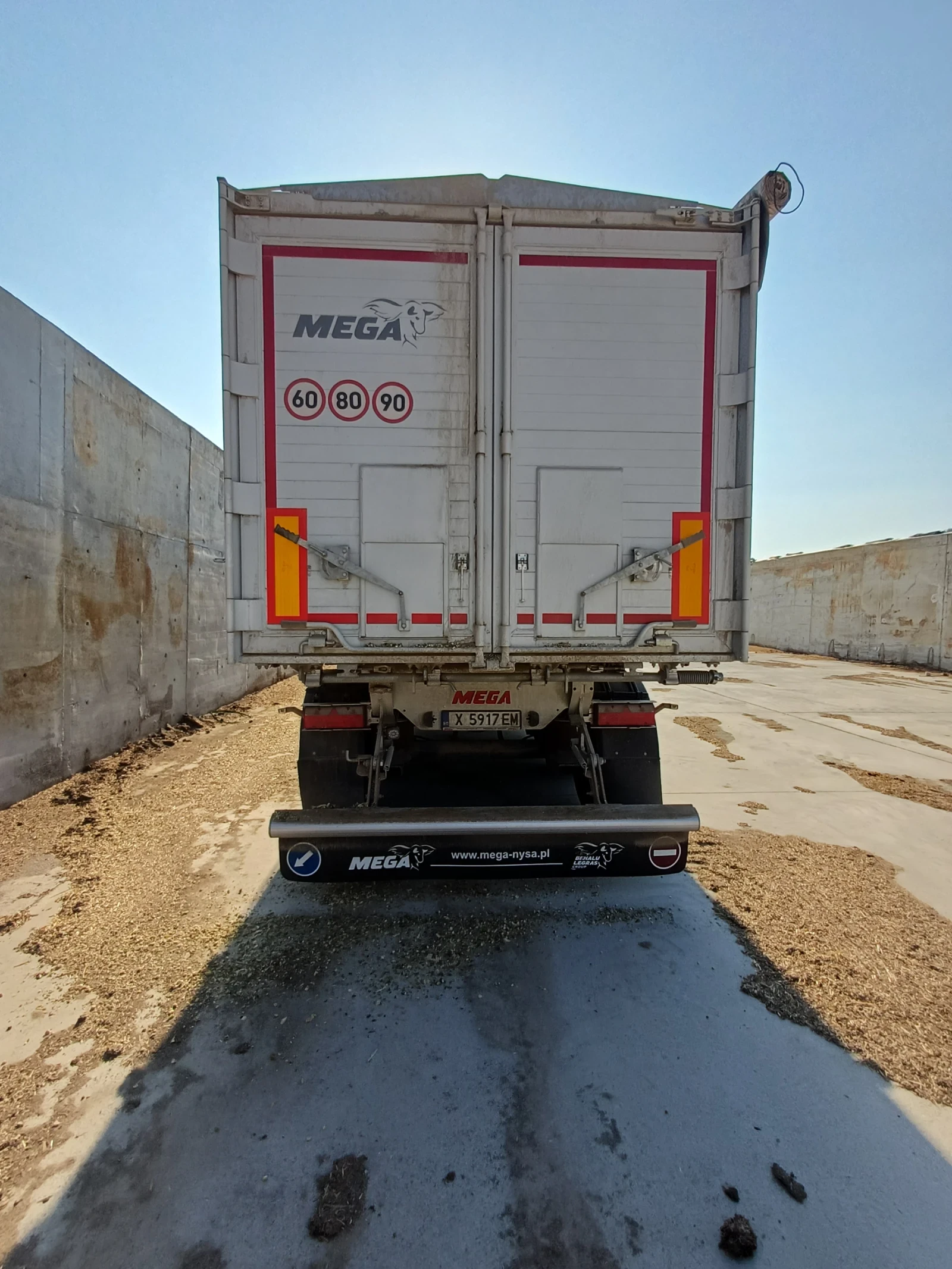 Полуремарке Mega, снимка 4 - Ремаркета - 55652800