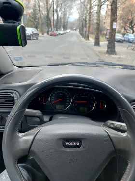 Volvo V40, снимка 2