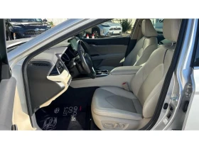Toyota Camry 2.5HSD ELEGANCE, снимка 12