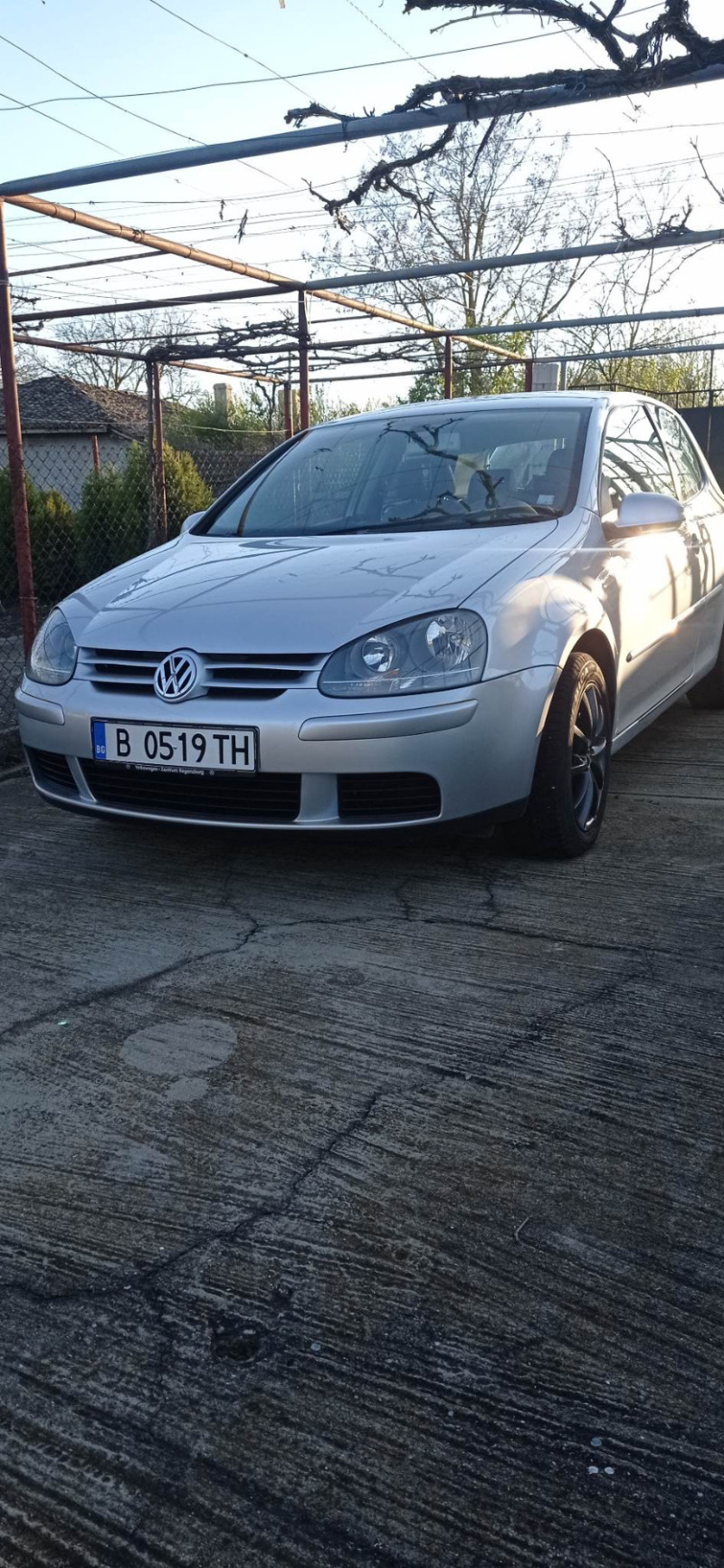 VW Golf, снимка 1 - Автомобили и джипове - 45925001