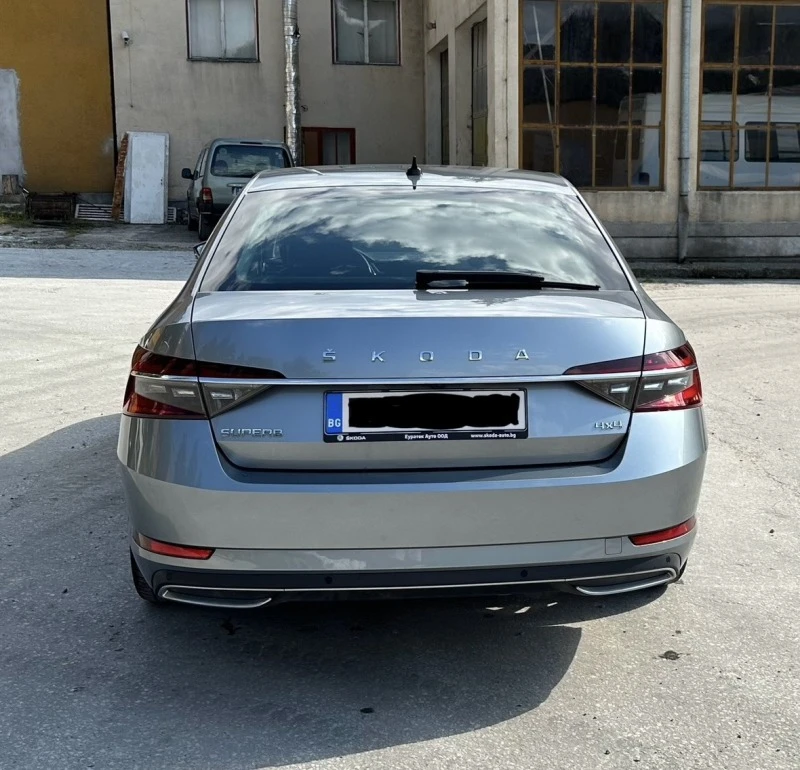 Skoda Superb, снимка 3 - Автомобили и джипове - 47136555