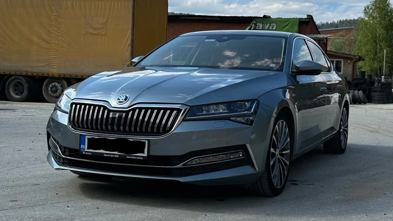 Skoda Superb, снимка 1 - Автомобили и джипове - 47136555