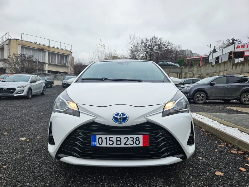 Toyota Yaris 1.5 Hybrid, снимка 7 - Автомобили и джипове - 47877643