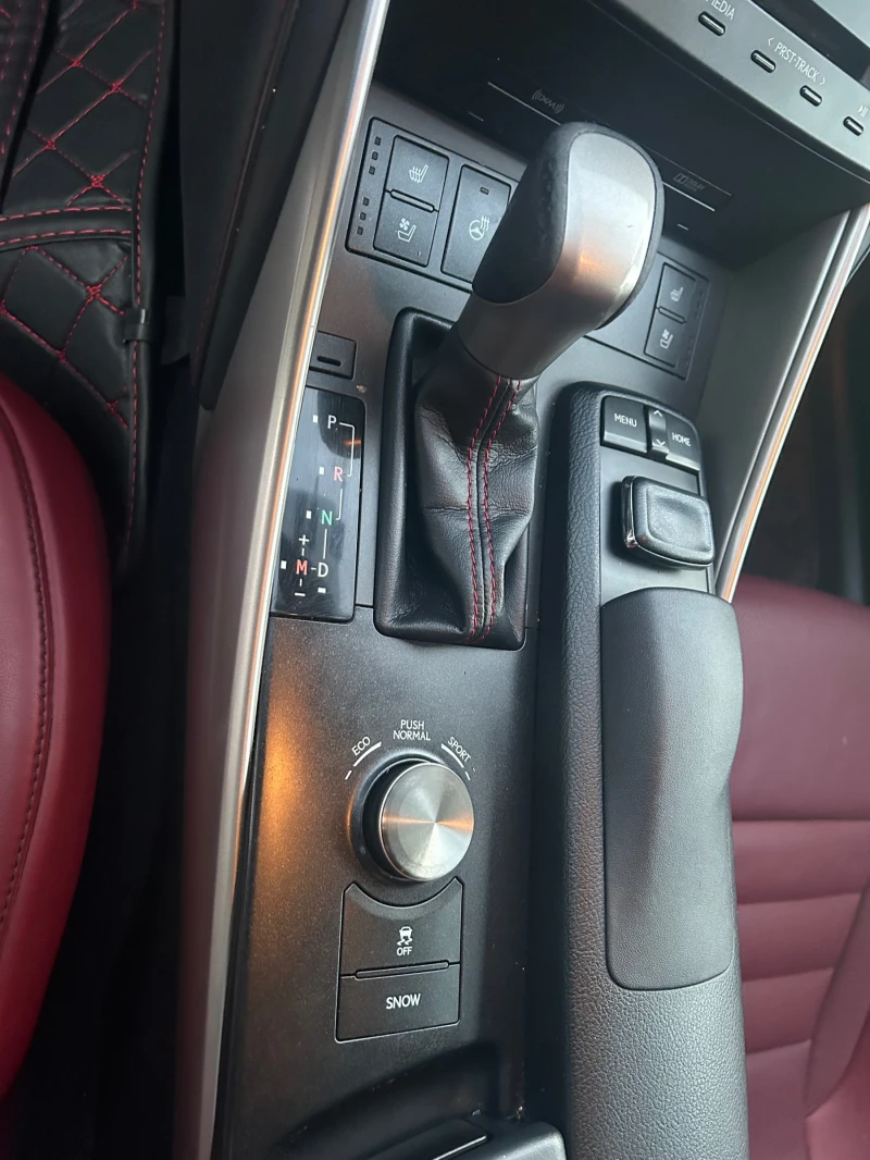 Lexus IS 250 F Sport AWD, снимка 6 - Автомобили и джипове - 52032446
