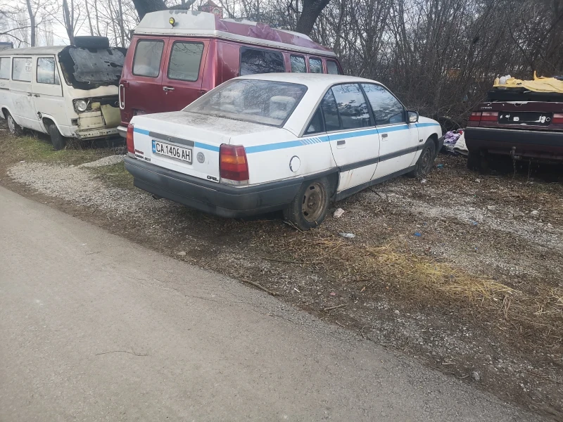 Opel Omega 2.0 -115 к.с Бензин , снимка 3 - Автомобили и джипове - 51762317