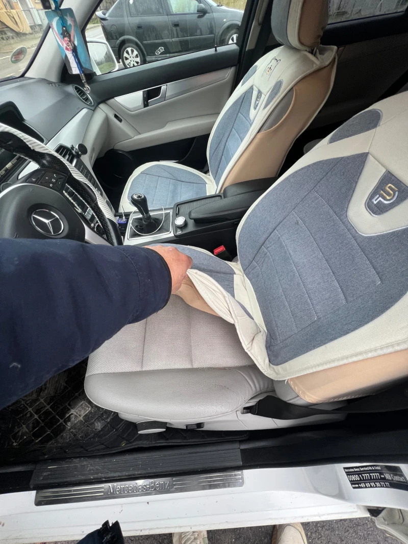 Mercedes-Benz C 220, снимка 14 - Автомобили и джипове - 52827922