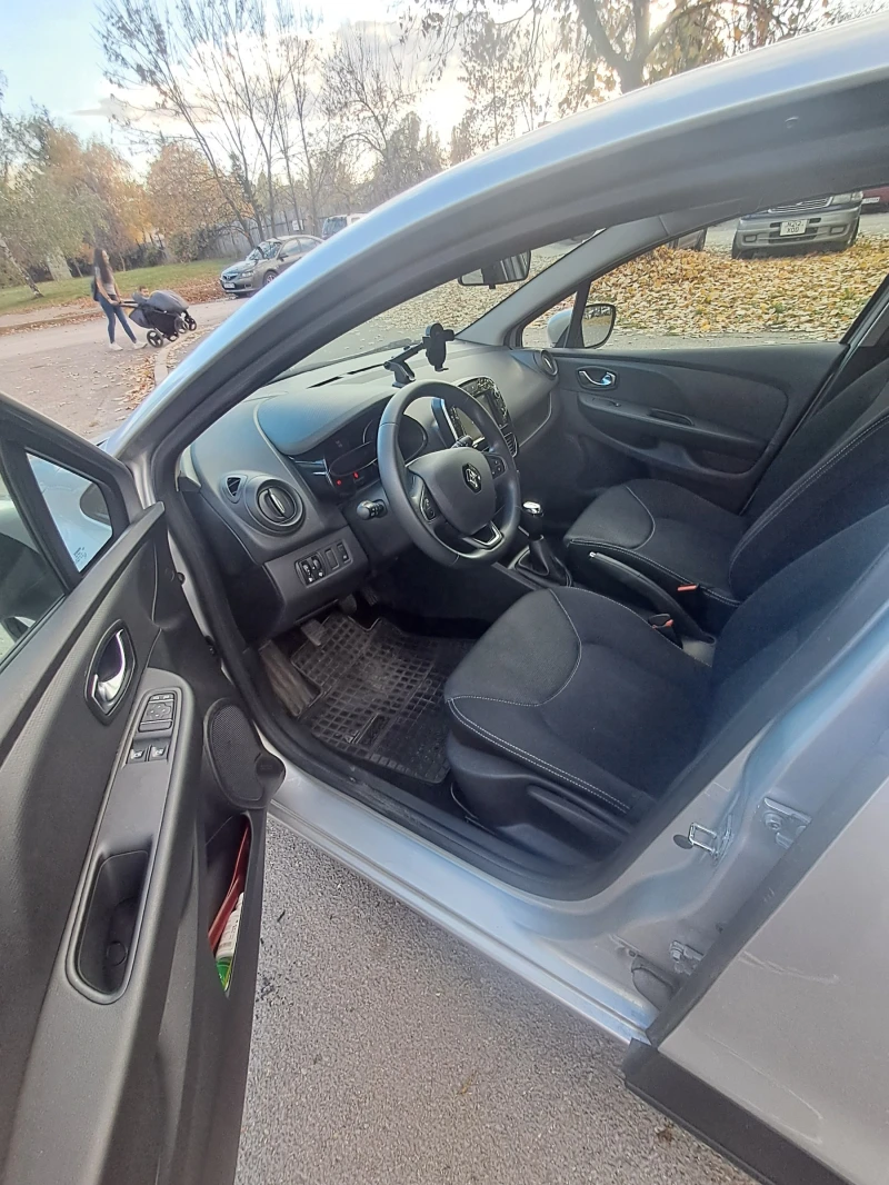 Renault Clio 21 000 км., снимка 6 - Автомобили и джипове - 53185030