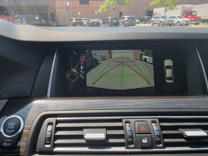 BMW M5  * CARFAX * ДИСТРОНИК * ВТОРИ КОМПЛЕКТ ДЖАНТИ, снимка 16 - Автомобили и джипове - 53383486