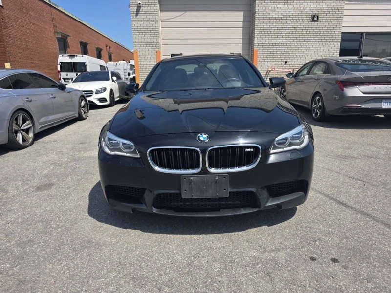 BMW M5  * CARFAX * ДИСТРОНИК * ВТОРИ КОМПЛЕКТ ДЖАНТИ, снимка 6 - Автомобили и джипове - 53383486