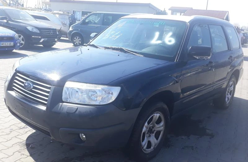 Subaru Forester 2.0i/158кс/4x4, снимка 2 - Автомобили и джипове - 23657402