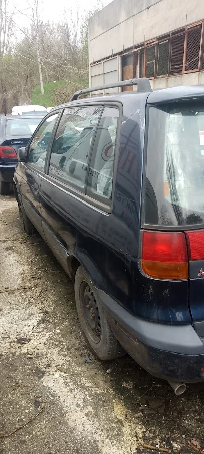 Mitsubishi Space runner GLX - изображение 8