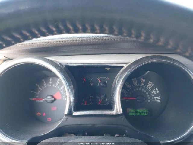 Ford Mustang GT DELUXE 2007 - изображение 7
