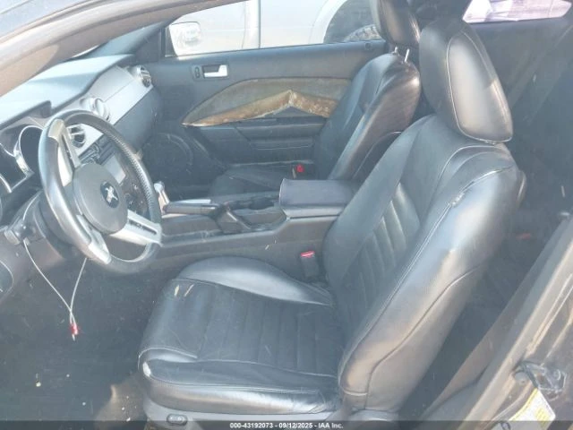 Ford Mustang GT DELUXE 2007 - изображение 5