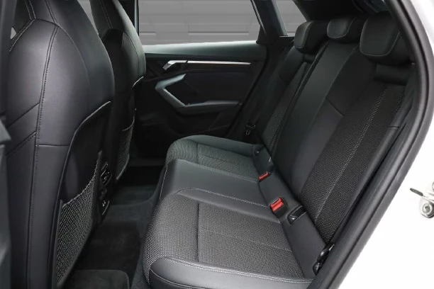 Audi S3 Sportback = Black Optics Plus = Гаранция, снимка 9 - Автомобили и джипове - 54372377