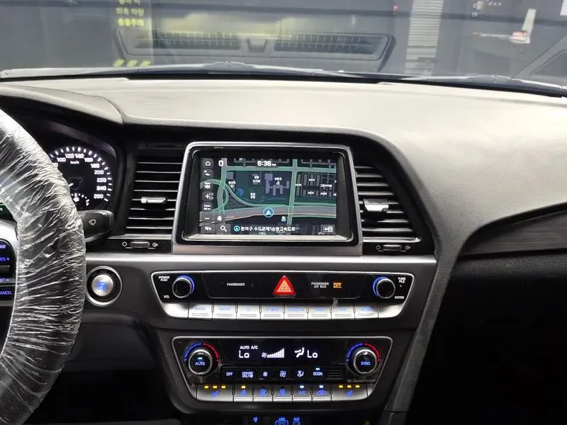 Hyundai Sonata Hybrid Premium, снимка 13 - Автомобили и джипове - 55939258