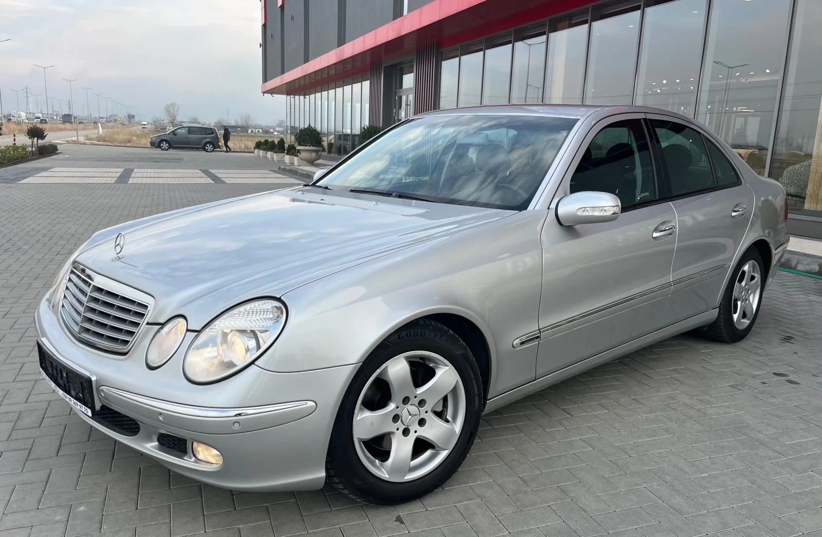 Mercedes-Benz E 220 Elegance/нави/подгрев - [1] 