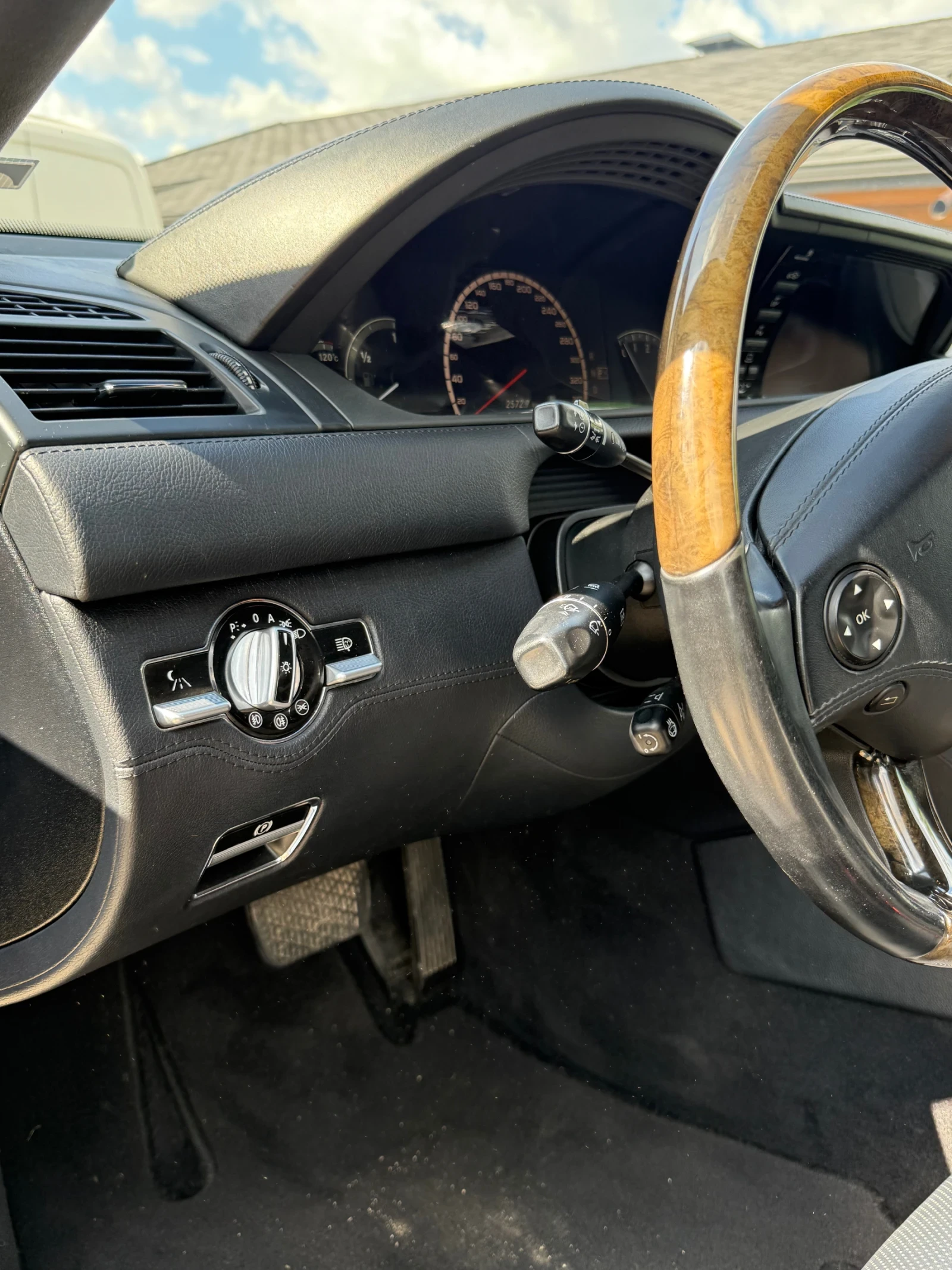 Mercedes-Benz CL 500  - изображение 8