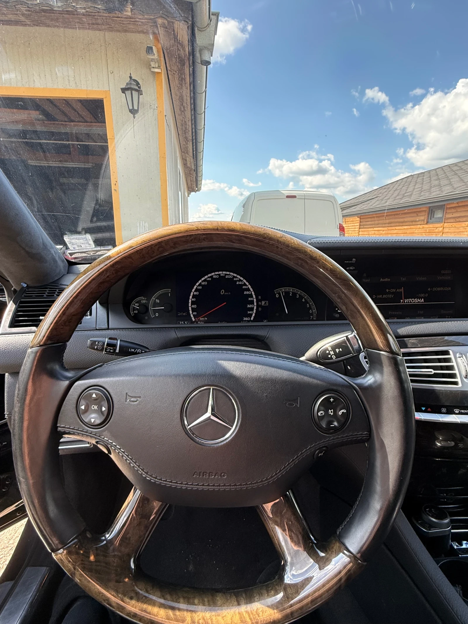 Mercedes-Benz CL 500  - изображение 6
