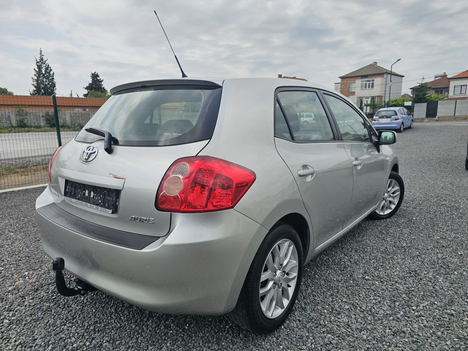 Toyota Auris 1.6VVT-i 126К.С. - изображение 5