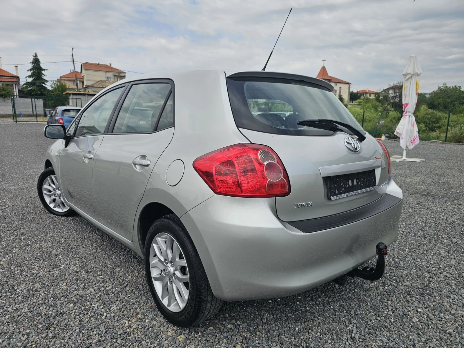 Toyota Auris 1.6VVT-i 126К.С. - изображение 6