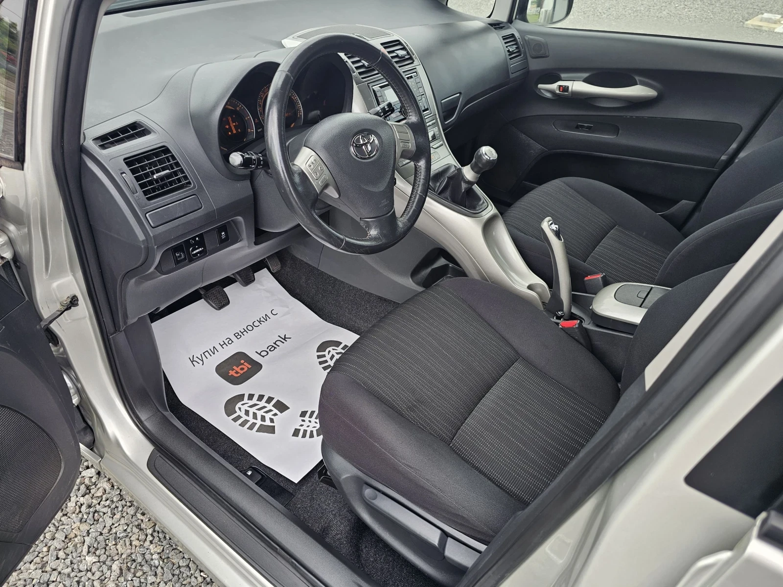 Toyota Auris 1.6VVT-i 126К.С. - изображение 8
