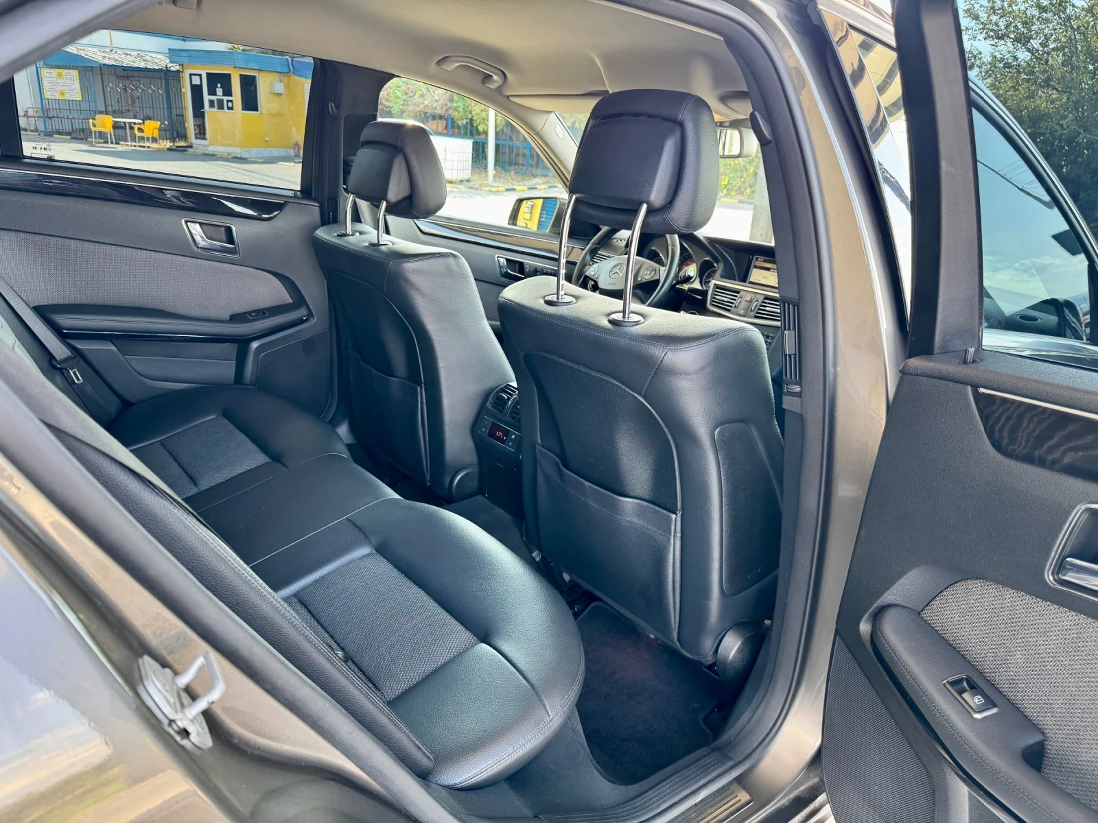 Mercedes-Benz E 350 CDI Avantgarde Bi-xenon ������� ����� | Mobile.bg � ����������� 12