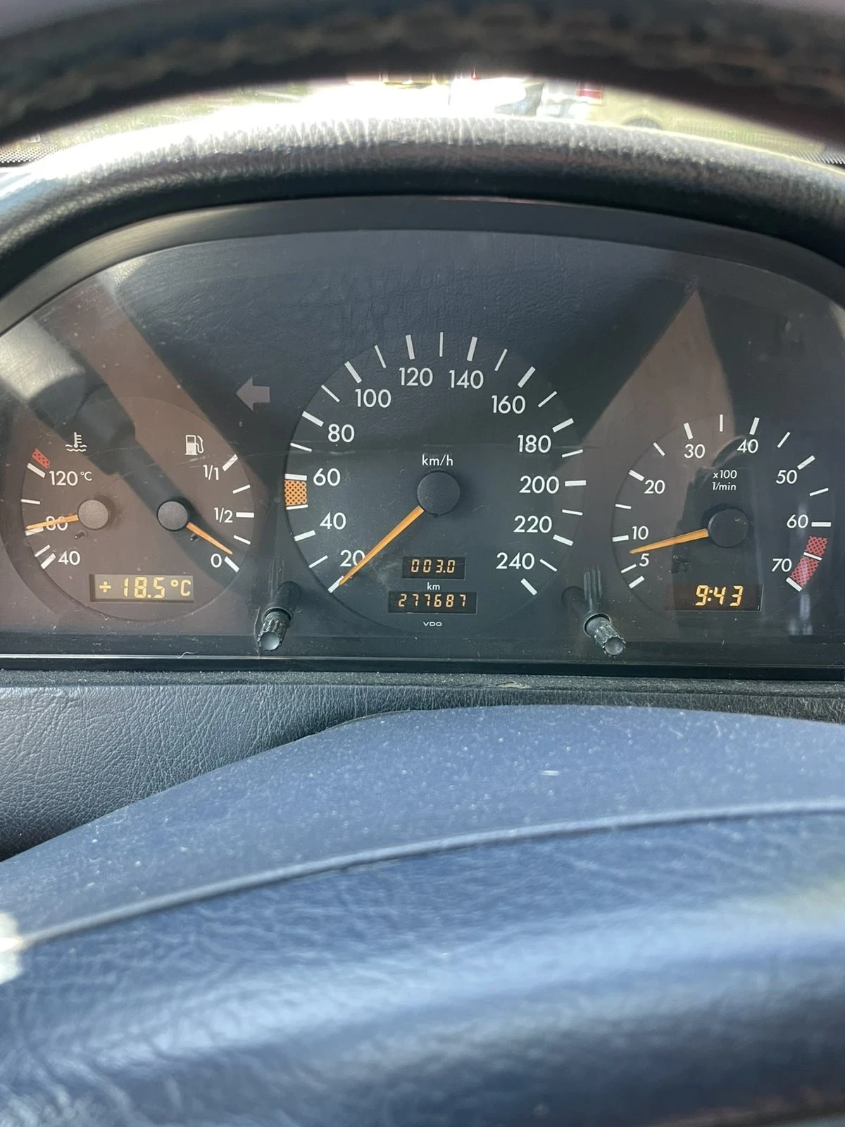 Mercedes-Benz C 180  - изображение 9