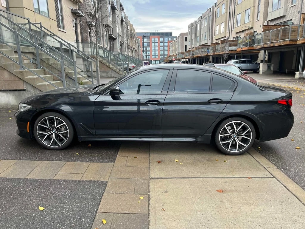 BMW 530 i xDrive 2022 * CARFAX * БЕЗ ПЪРВОНАЧАЛНА ВНОСКА - изображение 3