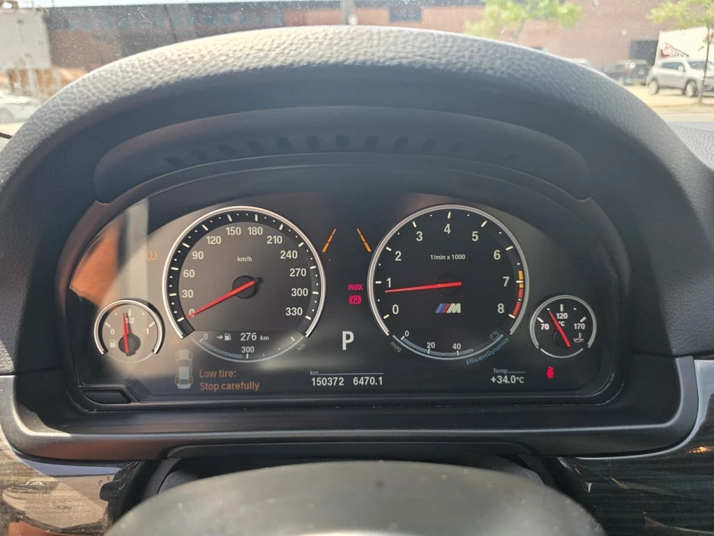 BMW M5  * CARFAX * ДИСТРОНИК * ВТОРИ КОМПЛЕКТ ДЖАНТИ - изображение 8