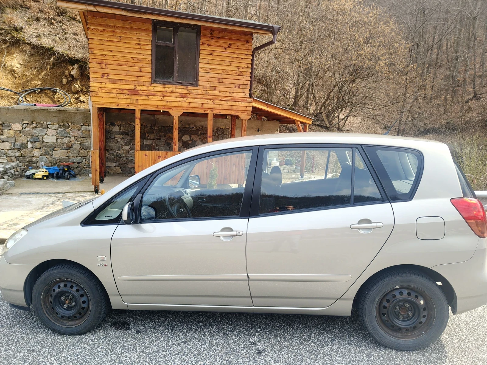 Toyota Corolla verso | Mobile.bg � ����������� 6