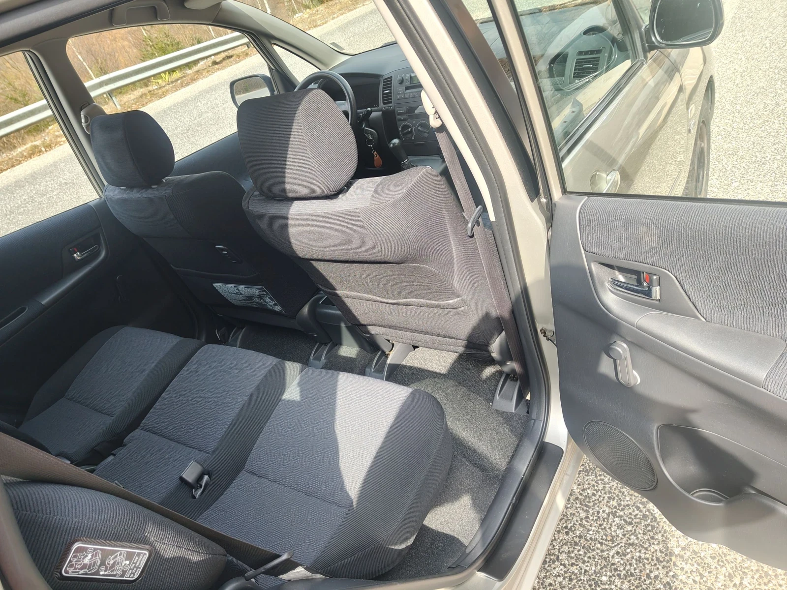 Toyota Corolla verso | Mobile.bg � ����������� 12