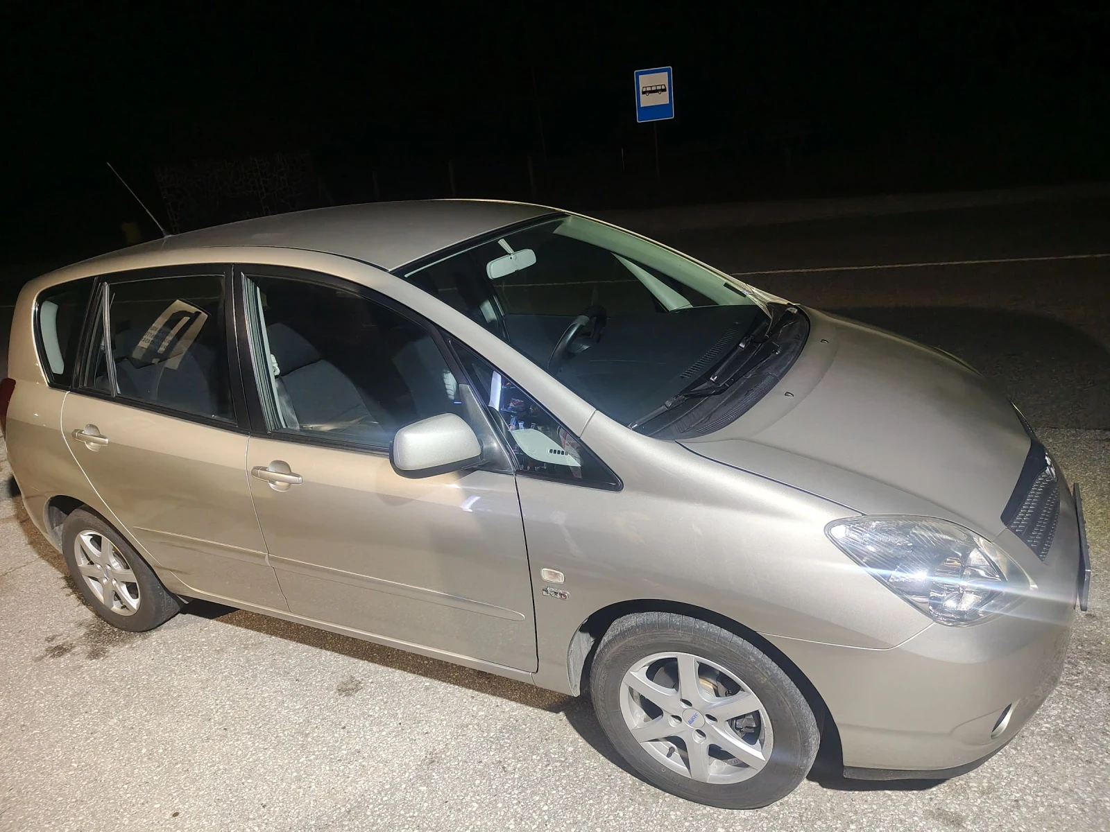 Toyota Corolla verso