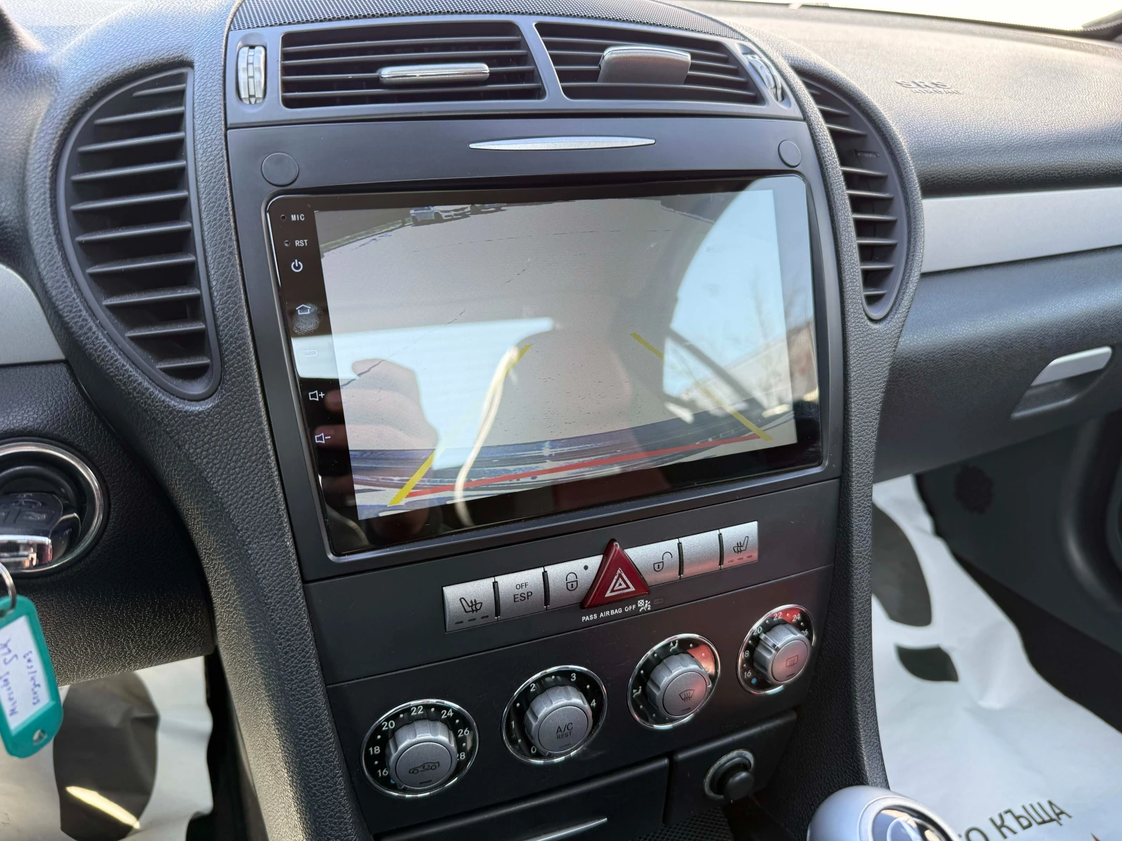 Mercedes-Benz SLK 200 Kompressor, снимка 10 - Автомобили и джипове - 53883451