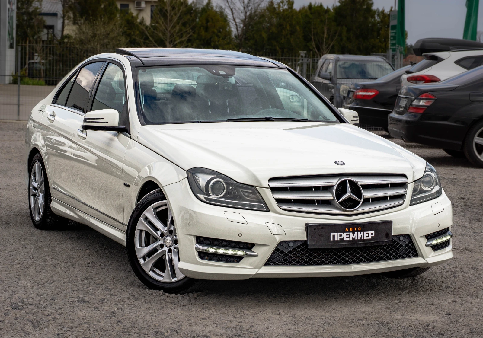 Mercedes-Benz C 200 АMG-PACK-ПЕРФЕКТНО СЪСТОЯНИЕ-РЕАЛНИ КМ!, снимка 3 - Автомобили и джипове - 53975356