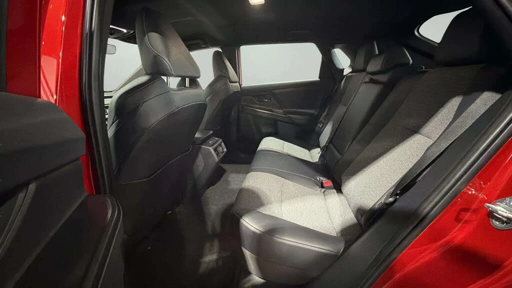 Toyota bZ4X BZ* XLE* DISTRONIC* �������* ������* ������� ����� | Mobile.bg � ����������� 14