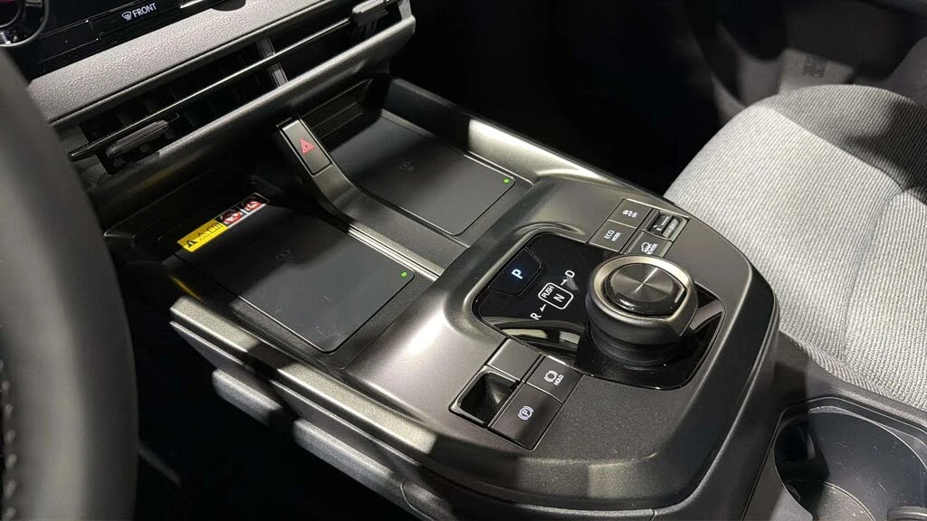 Toyota bZ4X BZ* XLE* DISTRONIC* �������* ������* ������� ����� | Mobile.bg � ����������� 13