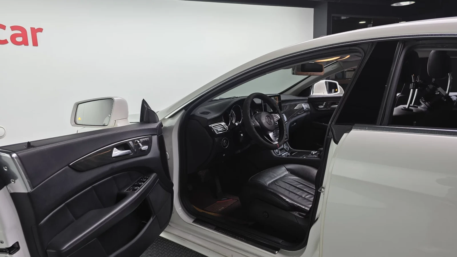 Mercedes-Benz CLS 250 * 360 * ПОДГРЕВИ * 4MATIC * ЛЮК, снимка 8 - Автомобили и джипове - 54509471