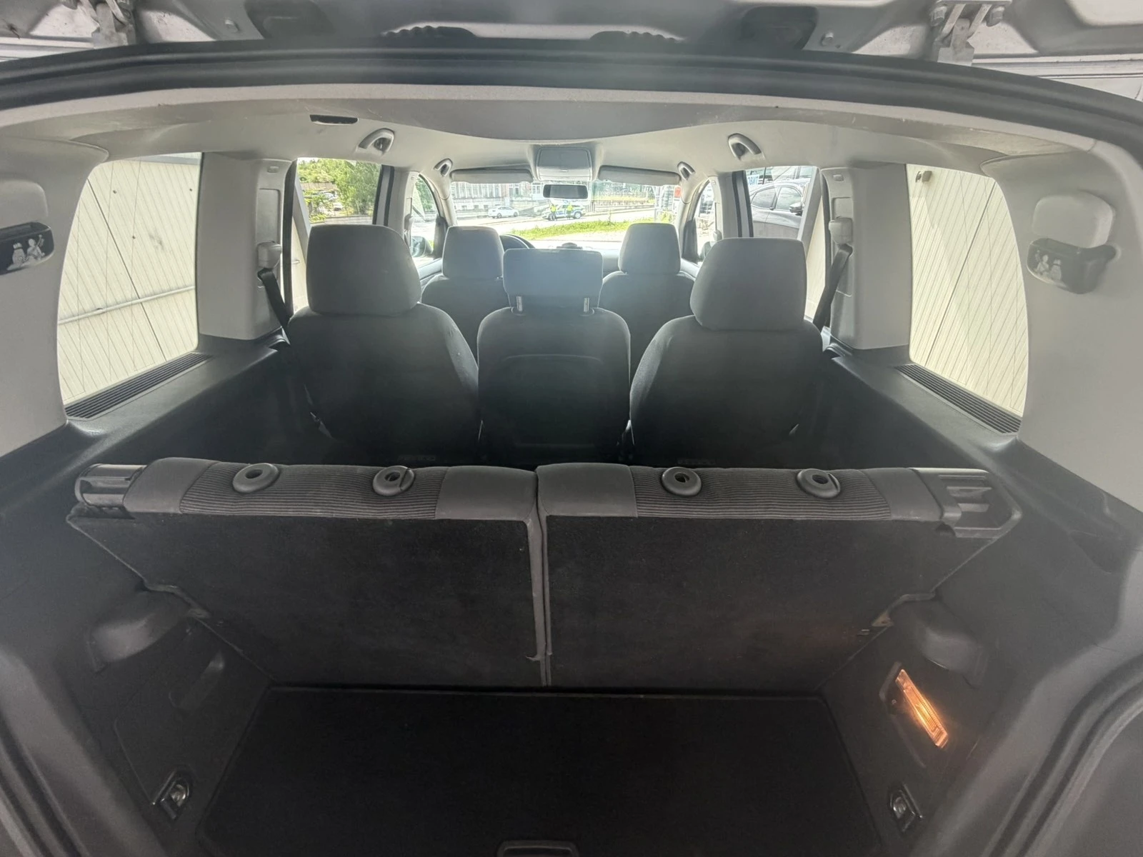 VW Touran 1.9 TDI 7-����� | Mobile.bg � ����������� 10