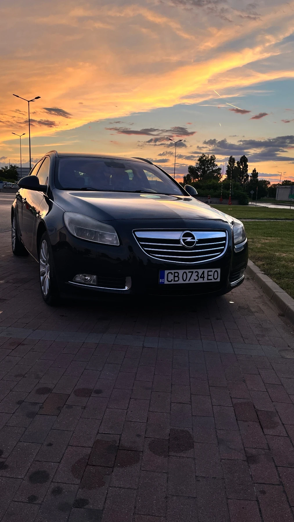 Opel Insignia, снимка 2 - Автомобили и джипове - 54877372