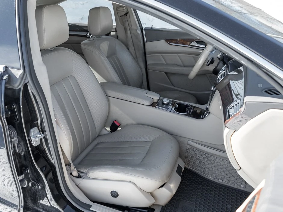 Mercedes-Benz CLS 550 4Matic AMG пакет, снимка 10 - Автомобили и джипове - 54878598