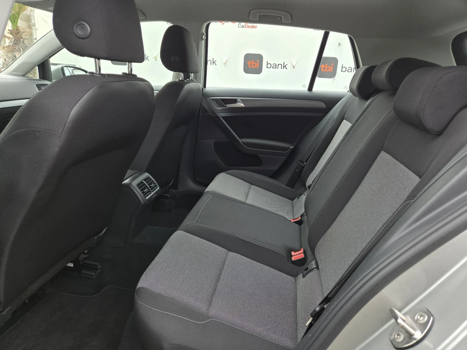 VW Golf 1.4TGI-110кс= ФАБРИЧЕН МЕТАН= АВТОПИЛОТ= СЕРВ.ИСТО, снимка 9 - Автомобили и джипове - 54891450