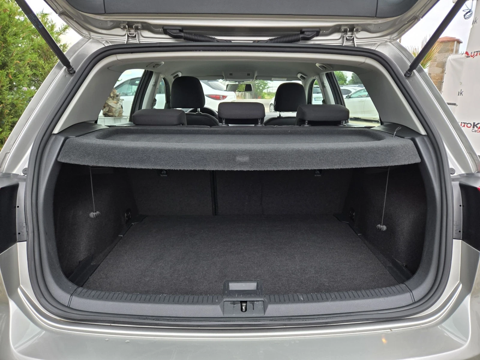 VW Golf 1.4TGI-110кс= ФАБРИЧЕН МЕТАН= АВТОПИЛОТ= СЕРВ.ИСТО, снимка 10 - Автомобили и джипове - 54891450