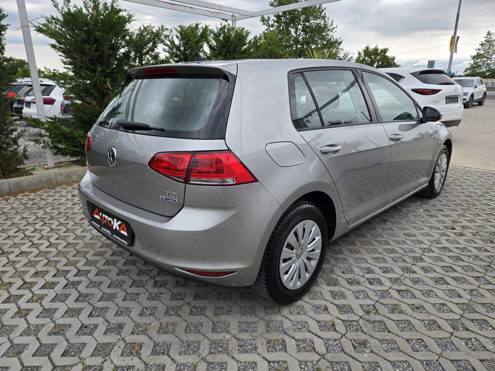 VW Golf 1.4TGI-110кс= ФАБРИЧЕН МЕТАН= АВТОПИЛОТ= СЕРВ.ИСТО, снимка 3 - Автомобили и джипове - 54891450