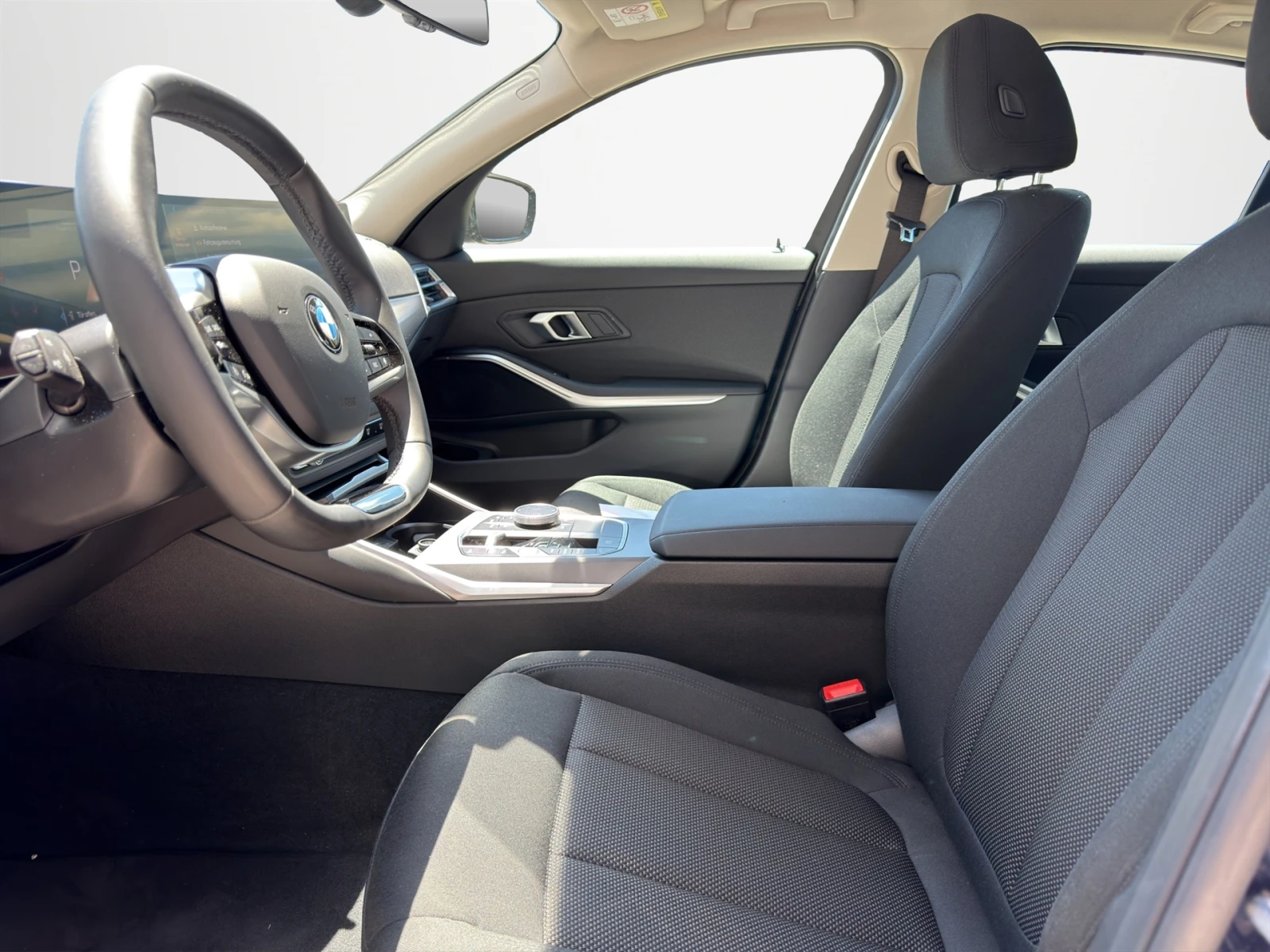 BMW 318 Sedan (MX), снимка 6 - Автомобили и джипове - 55280220