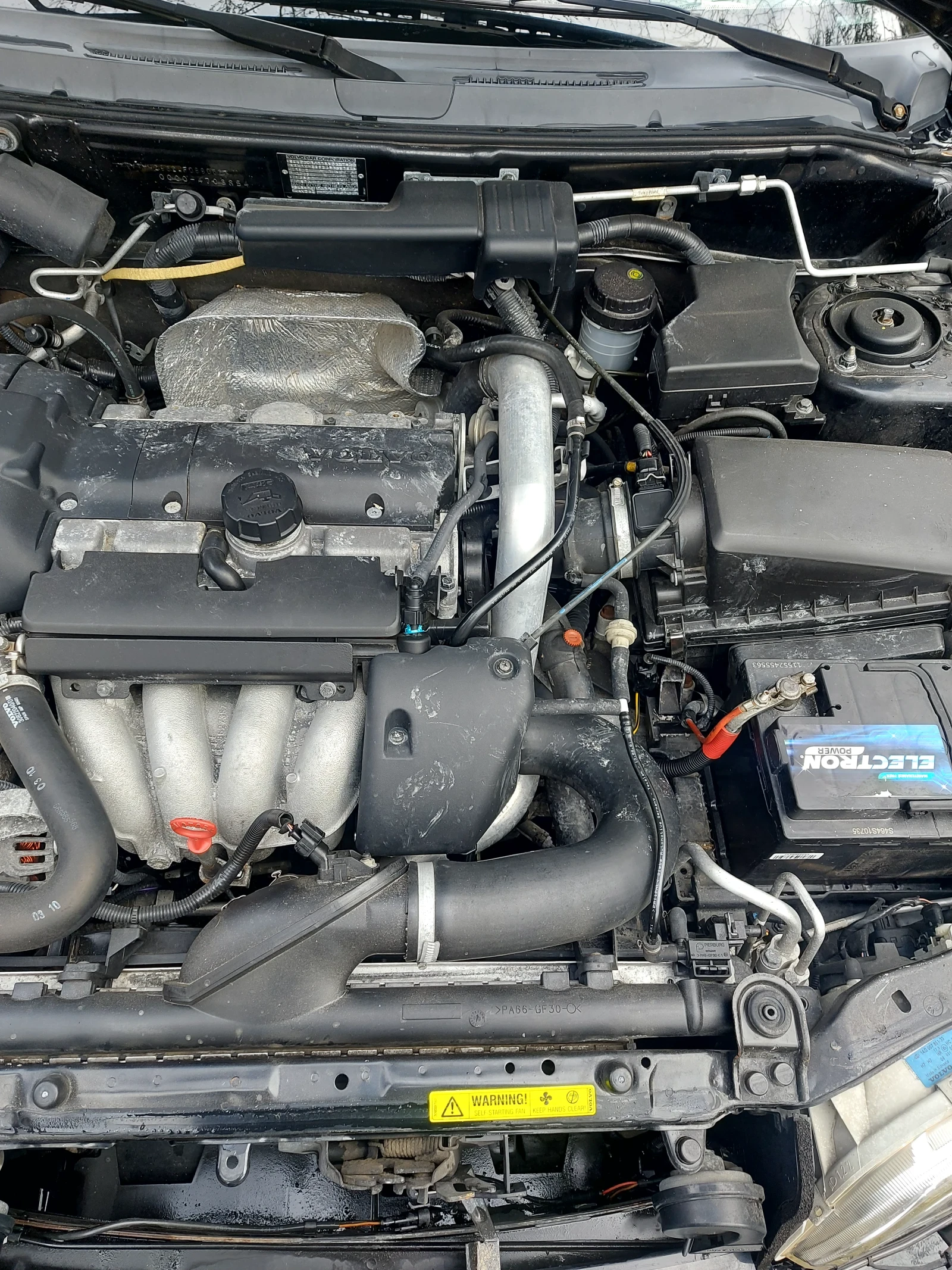Volvo V40, снимка 6 - Автомобили и джипове - 55559839