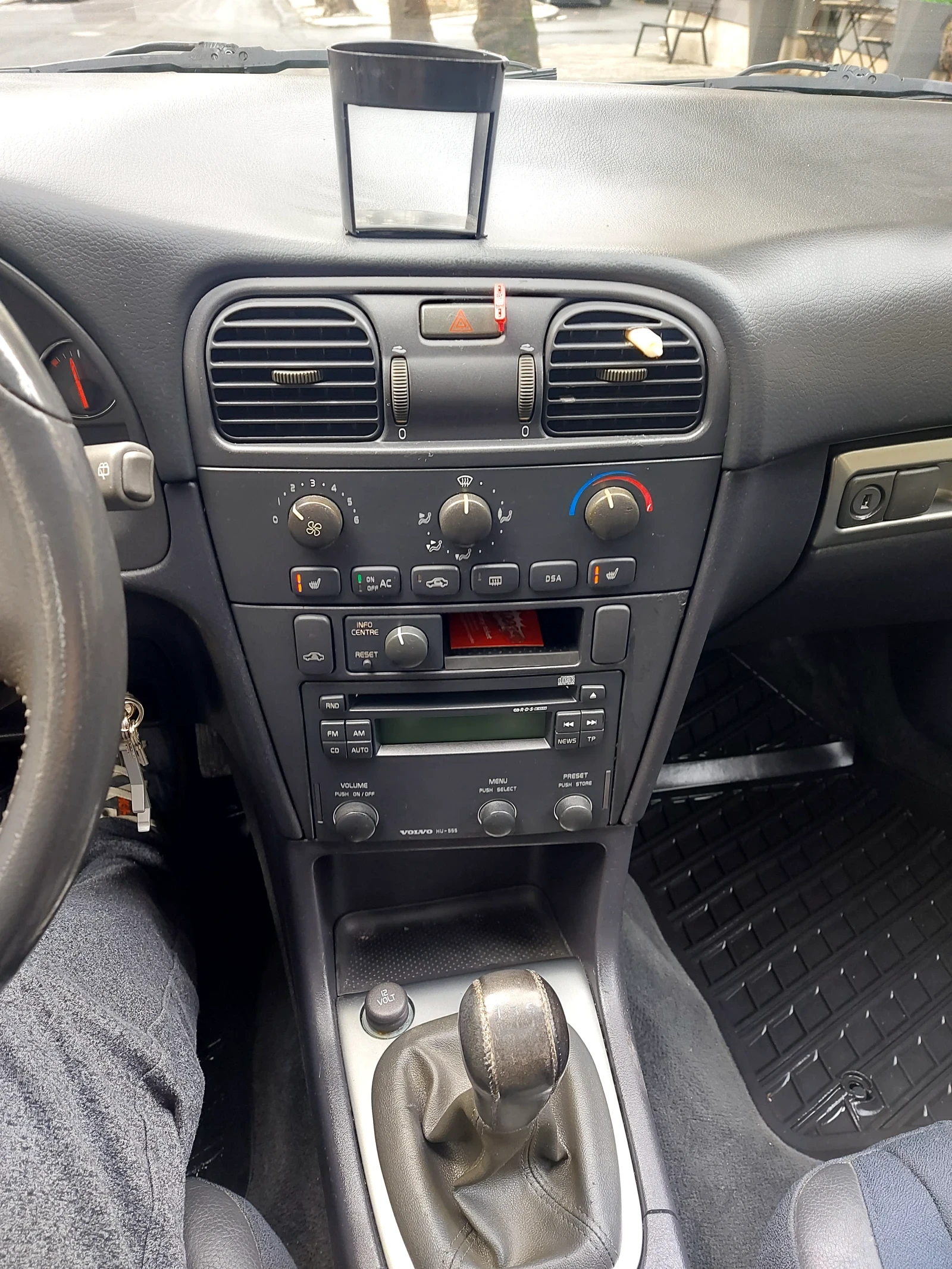 Volvo V40, снимка 3 - Автомобили и джипове - 55559839