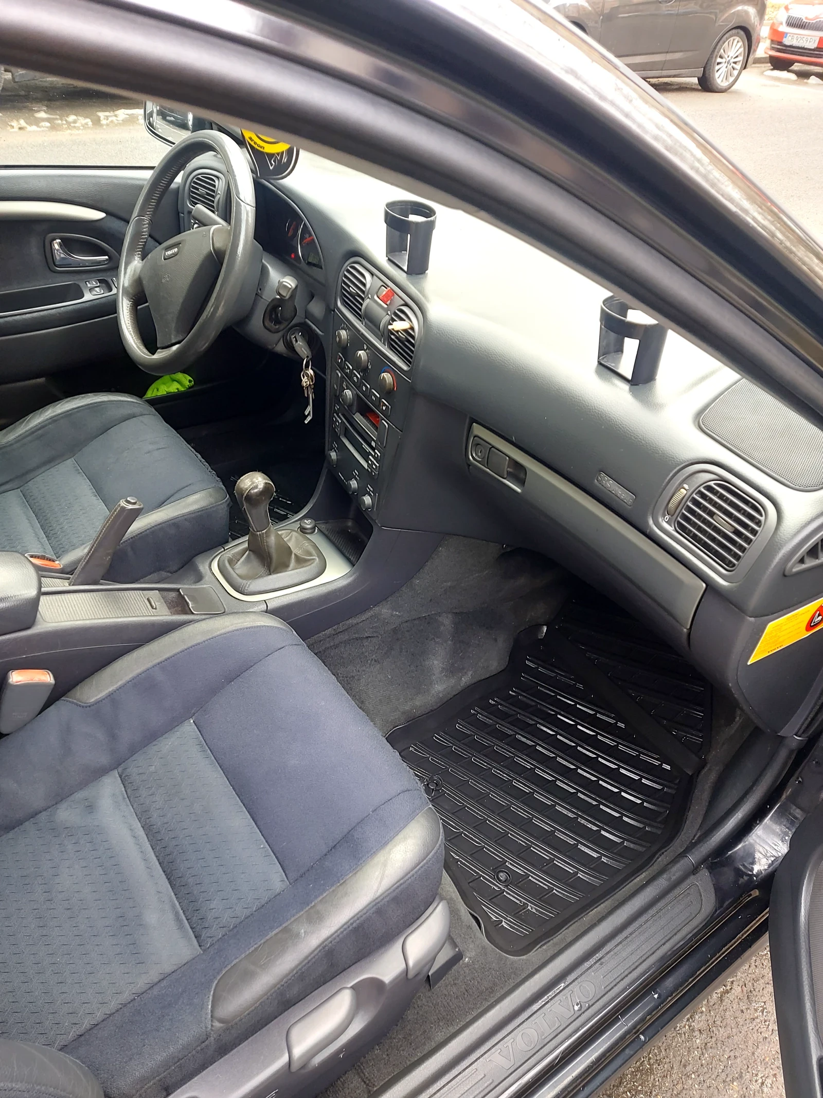 Volvo V40, снимка 11 - Автомобили и джипове - 55559839