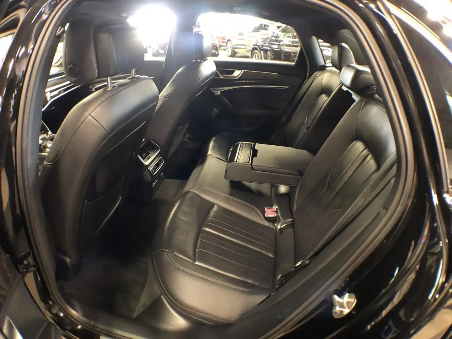 Audi A6 PROGRESSIV S-LINE AWD LEATHER PAN/ROOF NAV B/SPOT, снимка 15 - Автомобили и джипове - 55654573