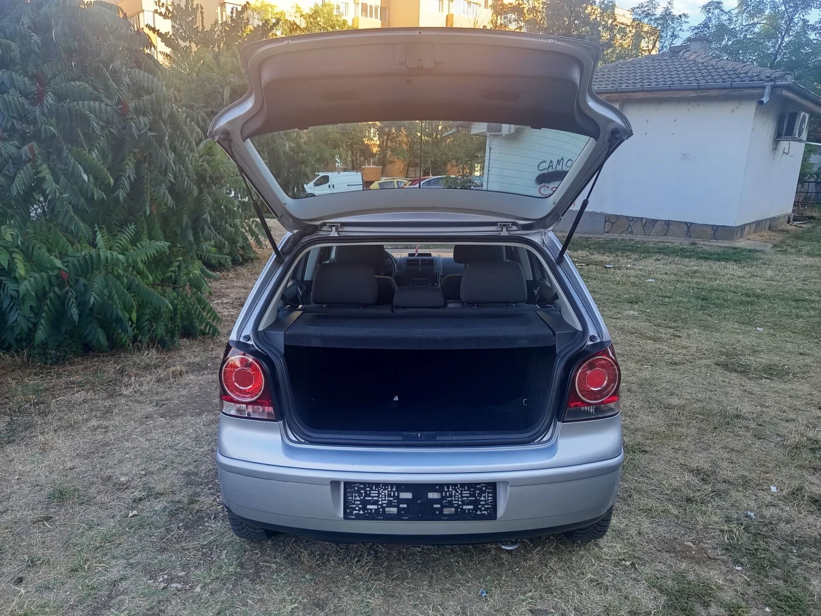 VW Polo 1.2i, снимка 14 - Автомобили и джипове - 56075281